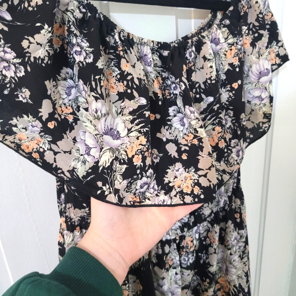 Dress - Picture 3 of 7